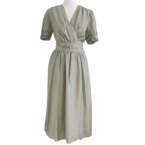 SEE U SOON SAGE GREEN SHORT SMOCKED PEASANT SLEEVE SURPLICE MAXI DRESS - XS - Picture 1 of 8